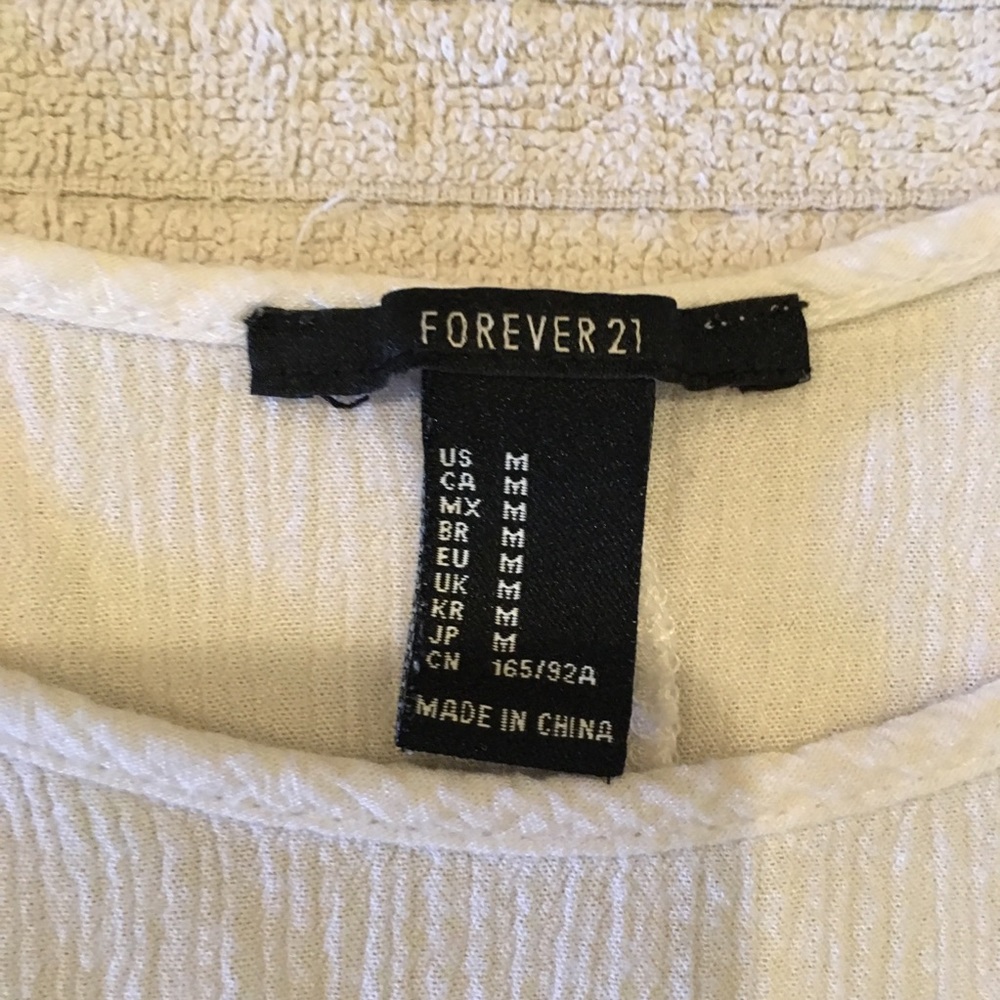 Forever 21 | crop Top - Picture 2 of 2